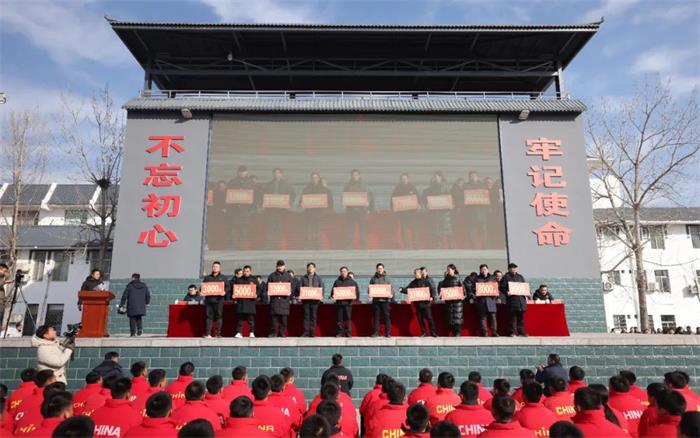 /content/202412/9824705548efea2fe4bfa55bfd096b5f.jpg 640 (44).jpg